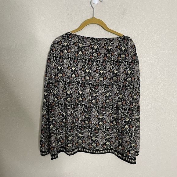 Max Studio Wildflower Floral Black Base Long Sleeve Blouse XS - Picture 6 of 6